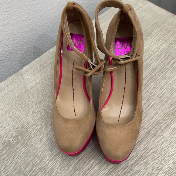 Dolce Vita Platforms - Picture 11 of 13